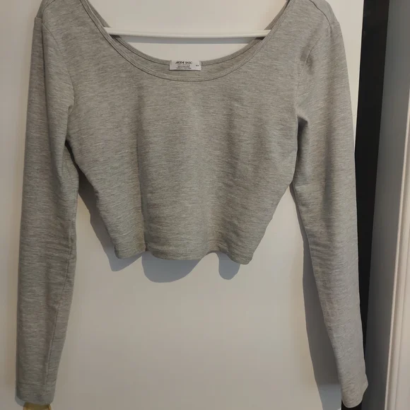 Gray Long Sleeve Women's Top - Picture 3 of 8